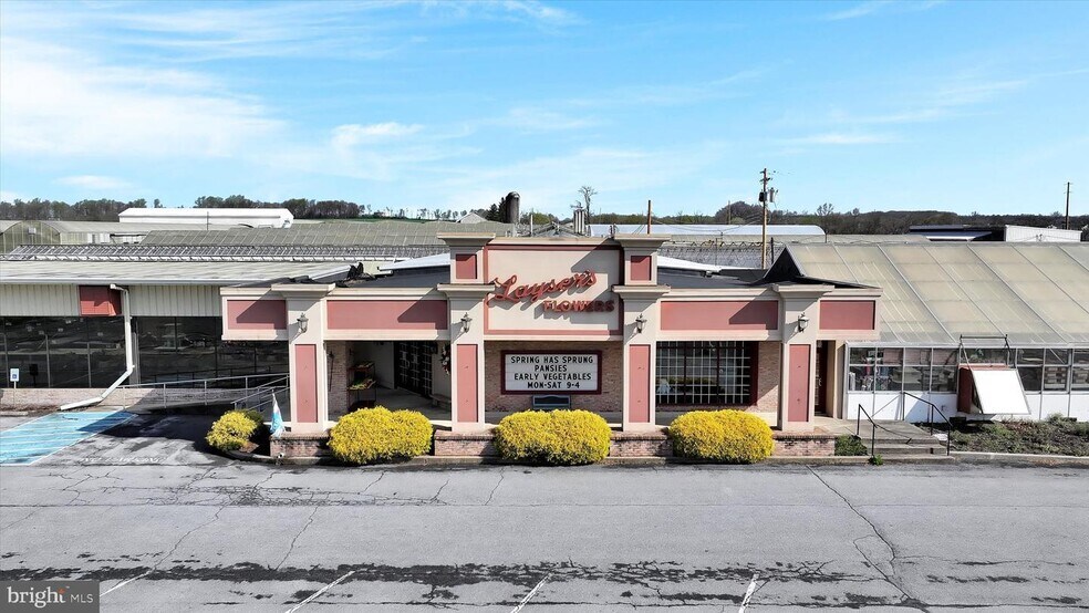 More Photos Of 501 W Washington Ave, Myerstown General Retail For Sale