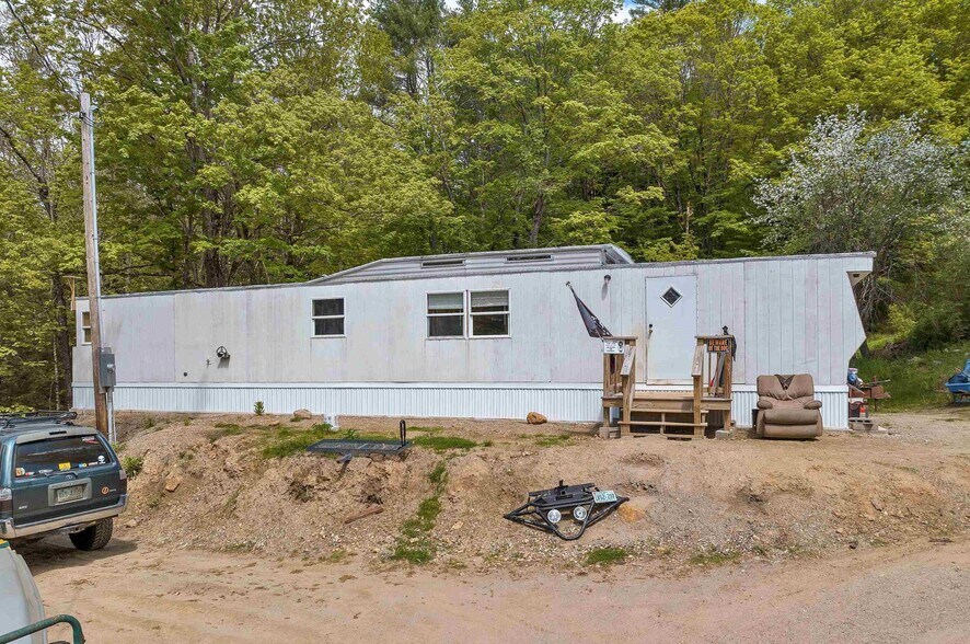 More Photos Of 12 Land Cruiser Dr, Sullivan Distribution For Sale