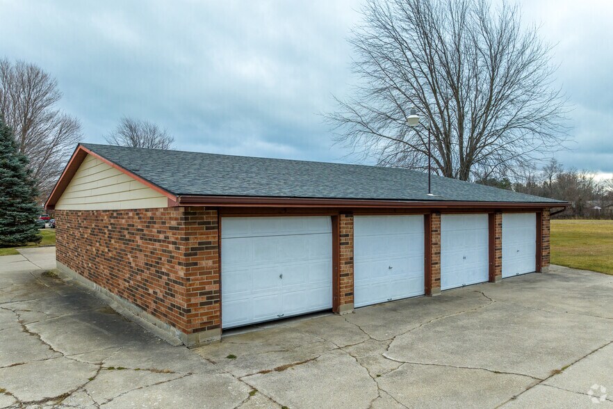 More Photos Of 1565 N Hickory Rd, Owosso Apartments For Sale