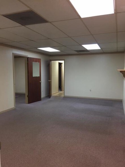 More Photos Of 1866 Main St, Baker Office For Sale