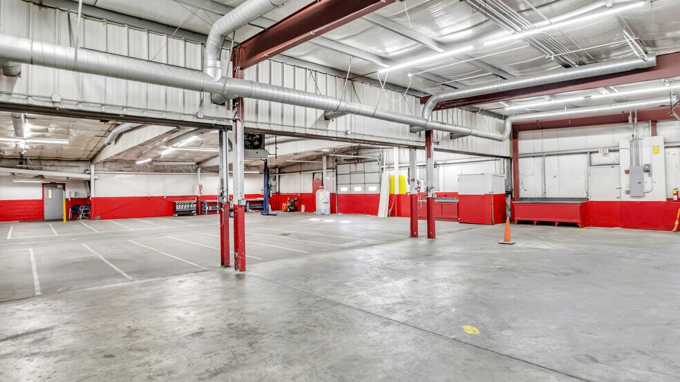 More Photos Of 253 Greenfield Rd, South Deerfield Auto Dealership For Sale