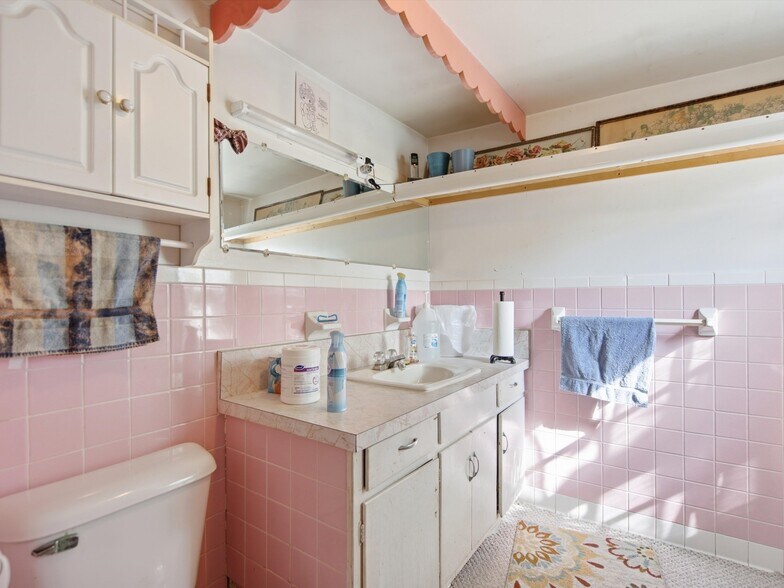 More Photos Of 425 S Ortonville Rd, Ortonville Freestanding For Sale