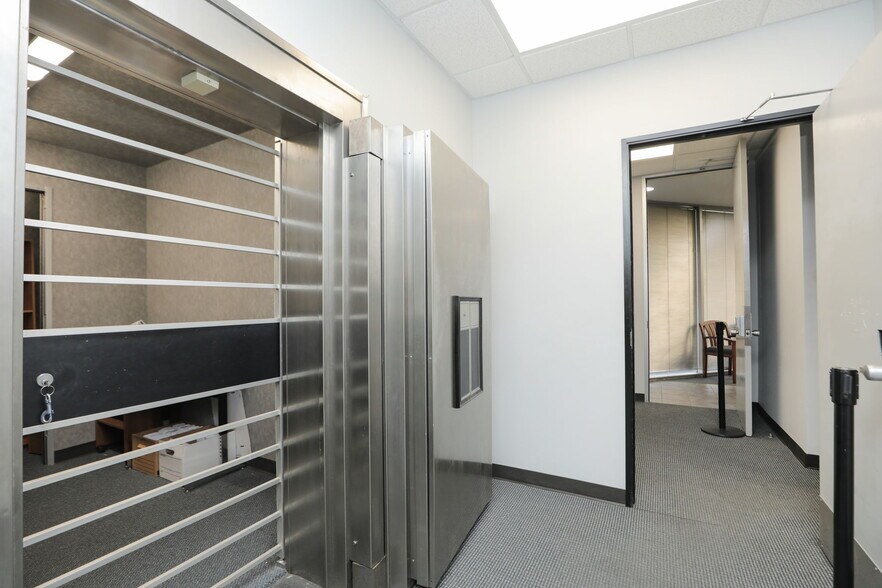 More Photos Of 12755 N Houston Rosslyn Rd, Houston Bank For Sale