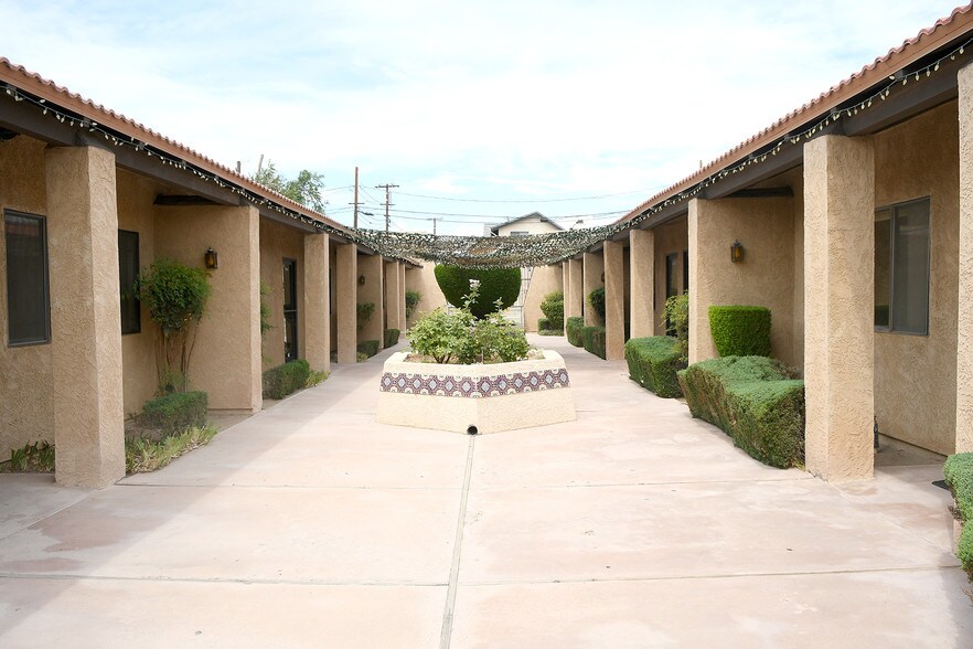 More Photos Of 12064 Jacaranda Ave, Hesperia Office For Lease