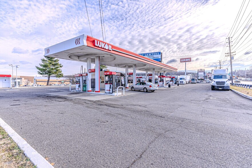 More Photos Of 1500 US Highway 46, Little Falls Service Station For Sale