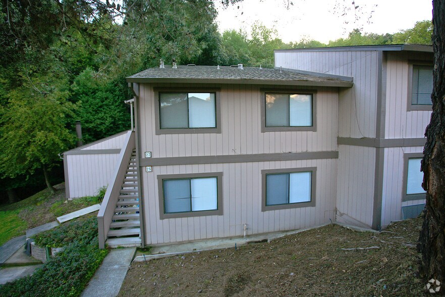 More Photos Of 17 Clay Ct, Novato Apartments For Sale