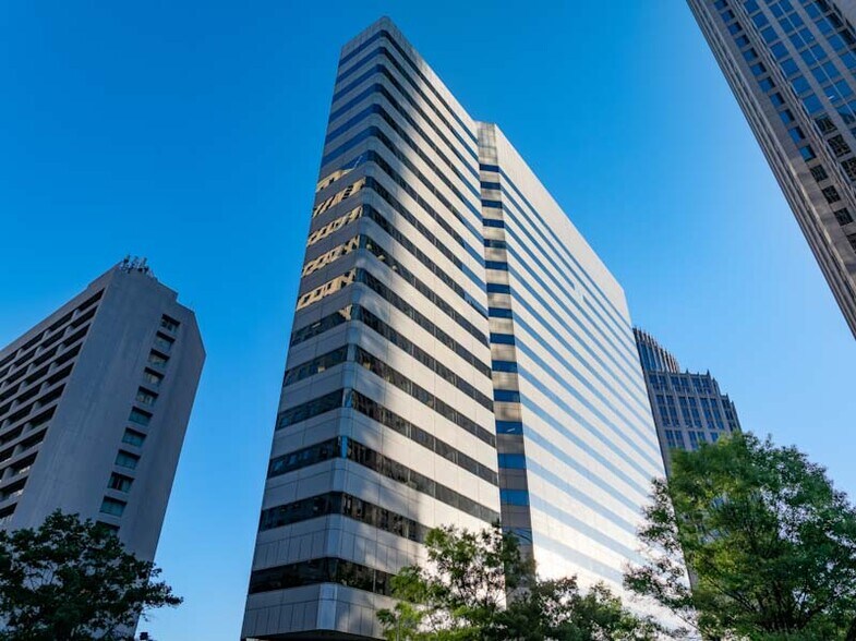More Photos Of 101 N Tryon St, Charlotte Office For Lease