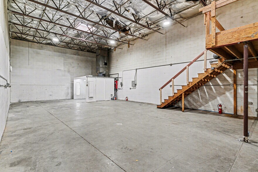 More Photos Of 16015 W 4th Ave, Golden Manufacturing For Sale
