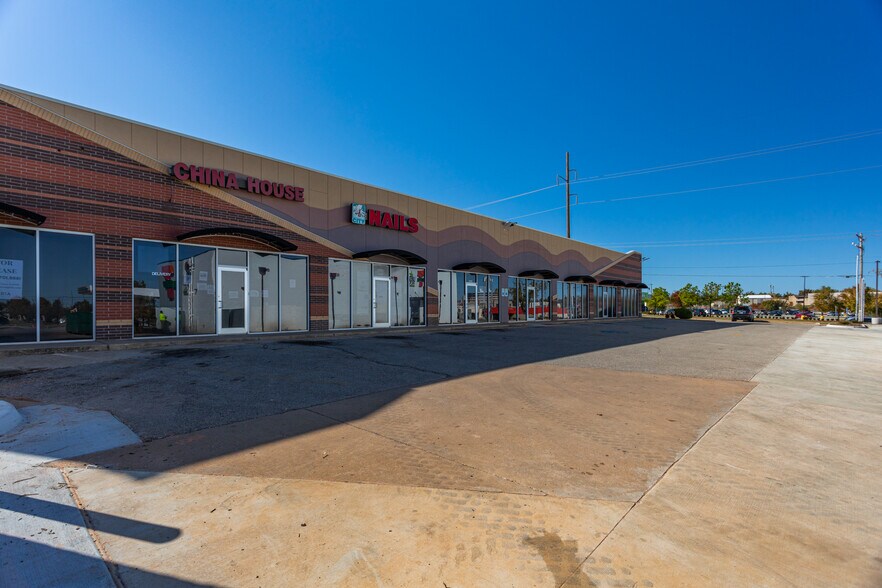 More Photos Of 140 S Midwest Blvd, Oklahoma City Unknown For Lease
