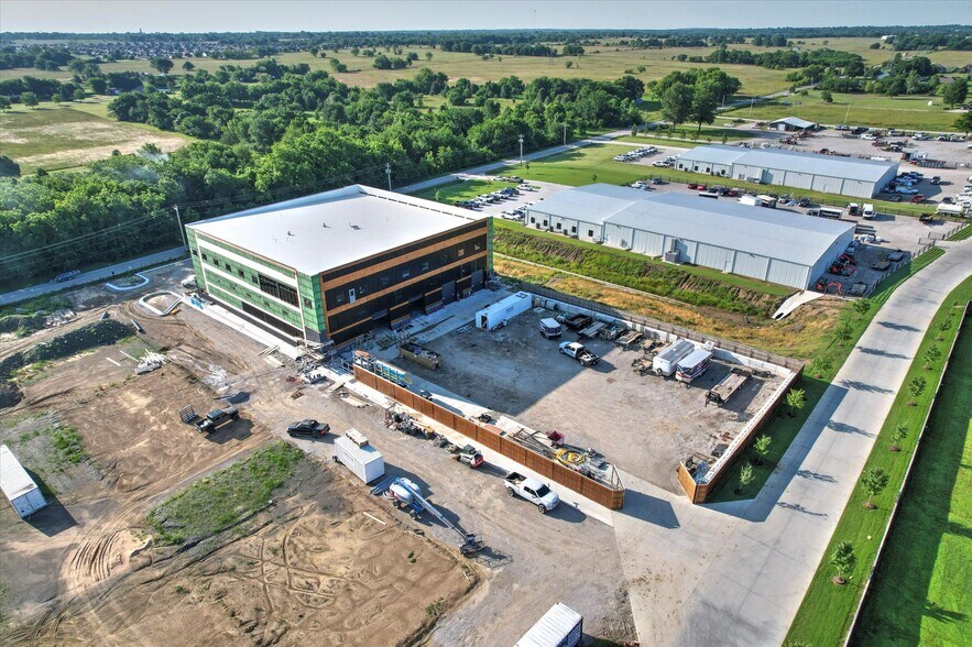 More Photos Of 11156 S 225th East Ave, Broken Arrow Coworking Space