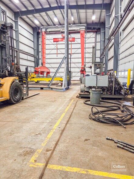 More Photos Of 1040 Franklin Dr, Smock Warehouse For Lease
