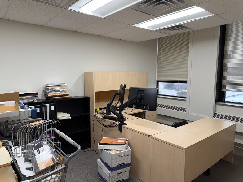 More Photos Of 1033-1061 Bloomfield Ave, Clifton Storefront Retail Office For Lease