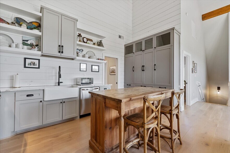 More Photos Of 12162 Wyatt Rd, Montgomery Lodge Meeting Hall For Sale