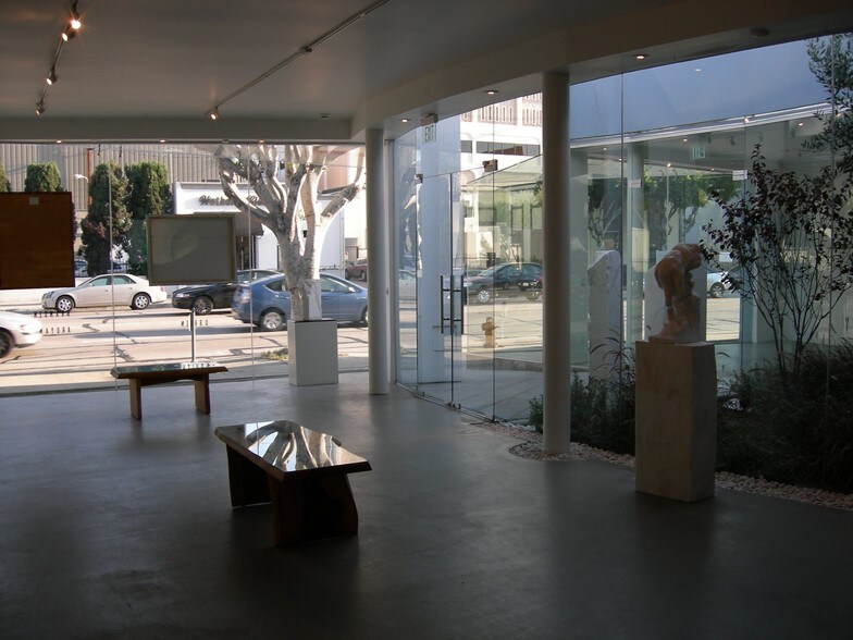 More Photos Of 8761 Beverly Blvd, West Hollywood Storefront For Lease
