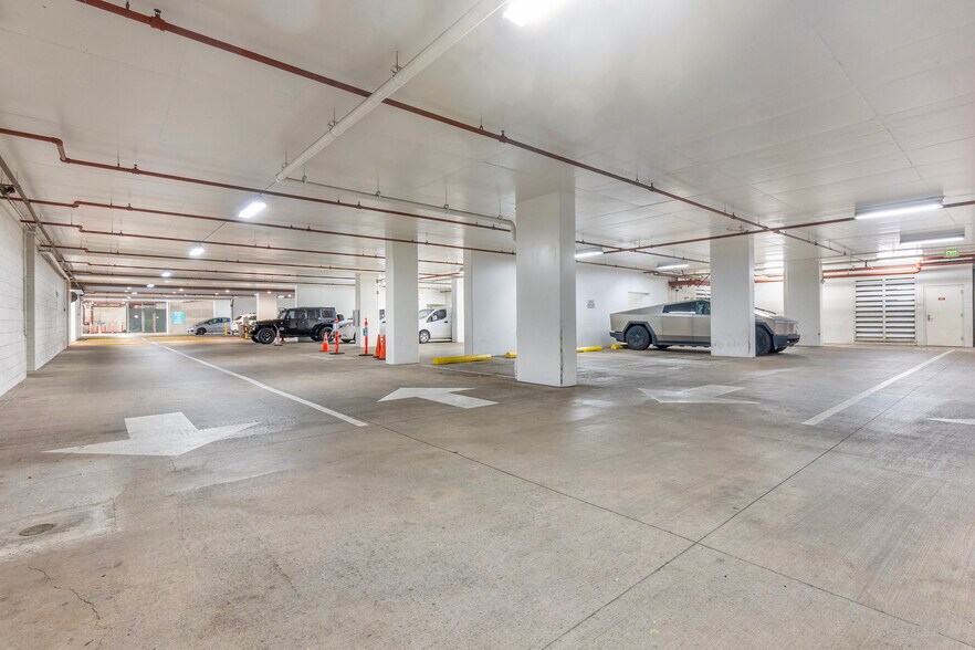 More Photos Of 909 Kapiolani Blvd, Honolulu Apartments For Lease