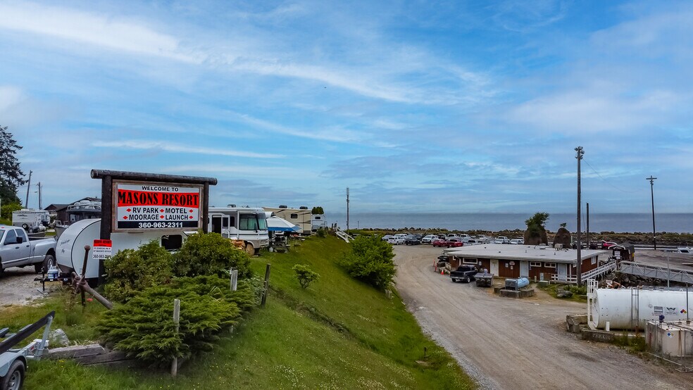 More Photos Of 444 Front St, Sekiu Hotel For Sale