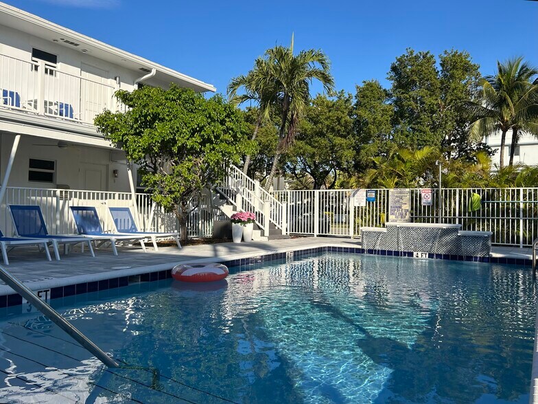 More Photos Of 4301 El Mar Dr, Lauderdale By The Sea Hotel For Sale
