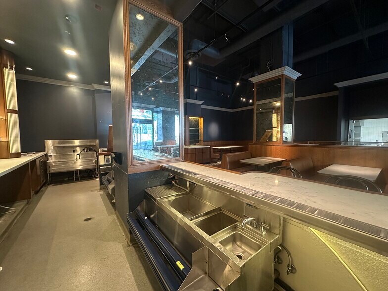 More Photos Of 1680 N Vine St, Hollywood Loft Creative Space For Lease