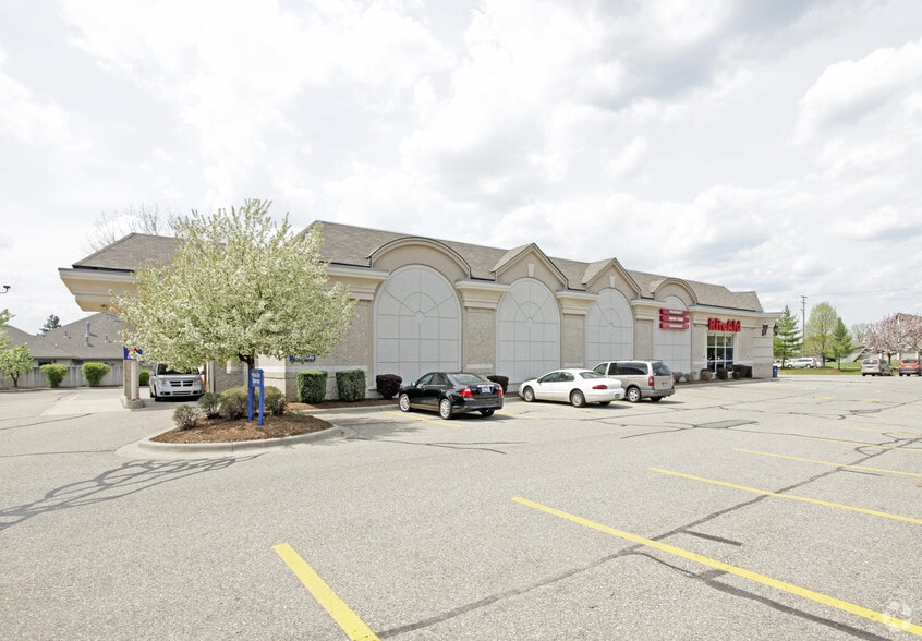 More Photos Of 13500 19 Mile Rd, Sterling Heights Drugstore For Lease