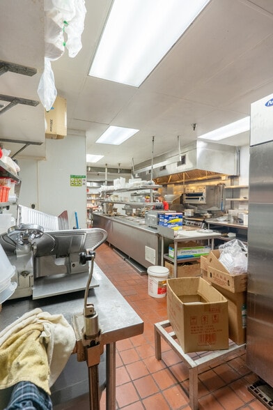 More Photos Of 328 7th St, Oakland Storefront Retail Office For Lease