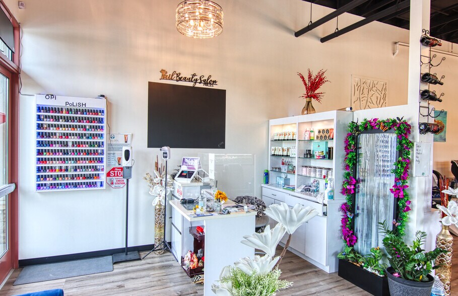 More Photos Of , Santa Maria General Retail For Sale