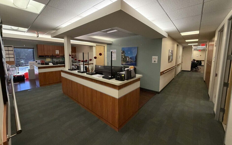 More Photos Of 401 S Fair Oaks Ave, Pasadena Medical For Lease