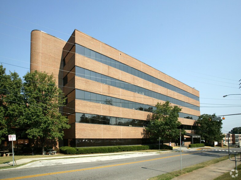 More Photos Of 2700 10th Ave S, Birmingham Medical For Lease