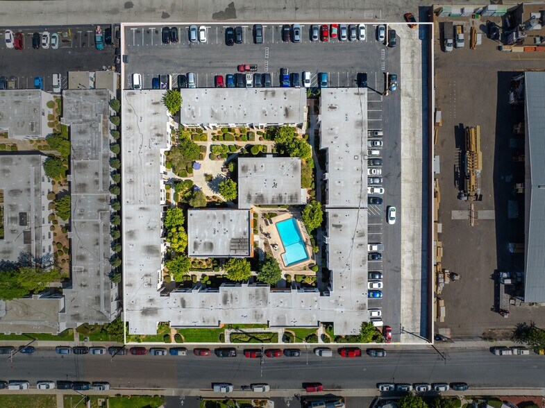 More Photos Of 229 Shady ln, El Cajon Multifamily For Sale