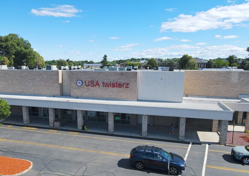 More Photos Of 875 Bloomfield Ave, West Caldwell Unknown For Lease