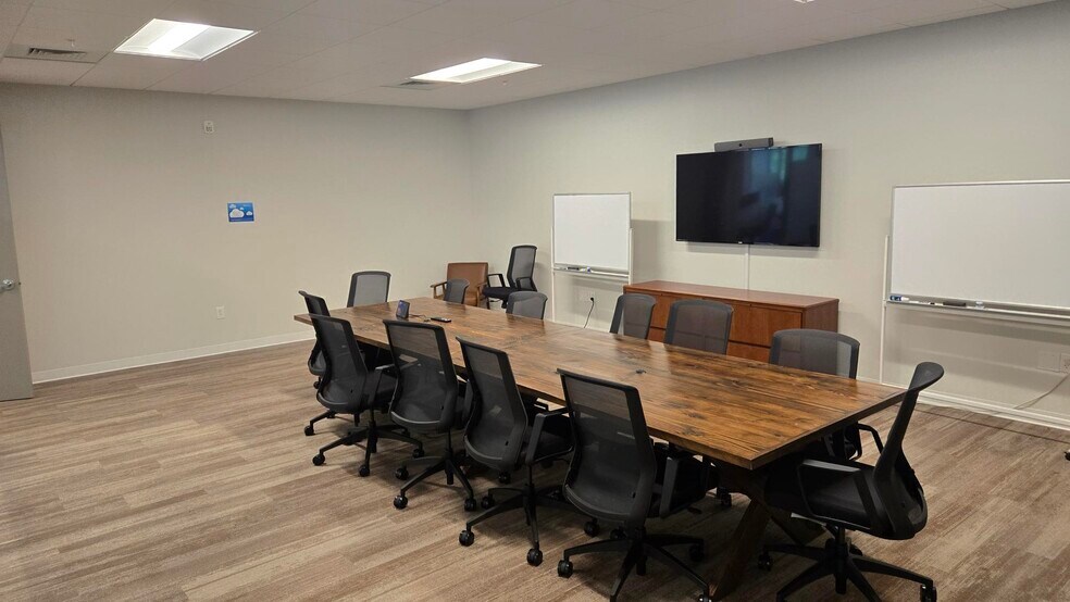 More Photos Of 1501 Belle Isle Ave, Mount Pleasant Office For Lease