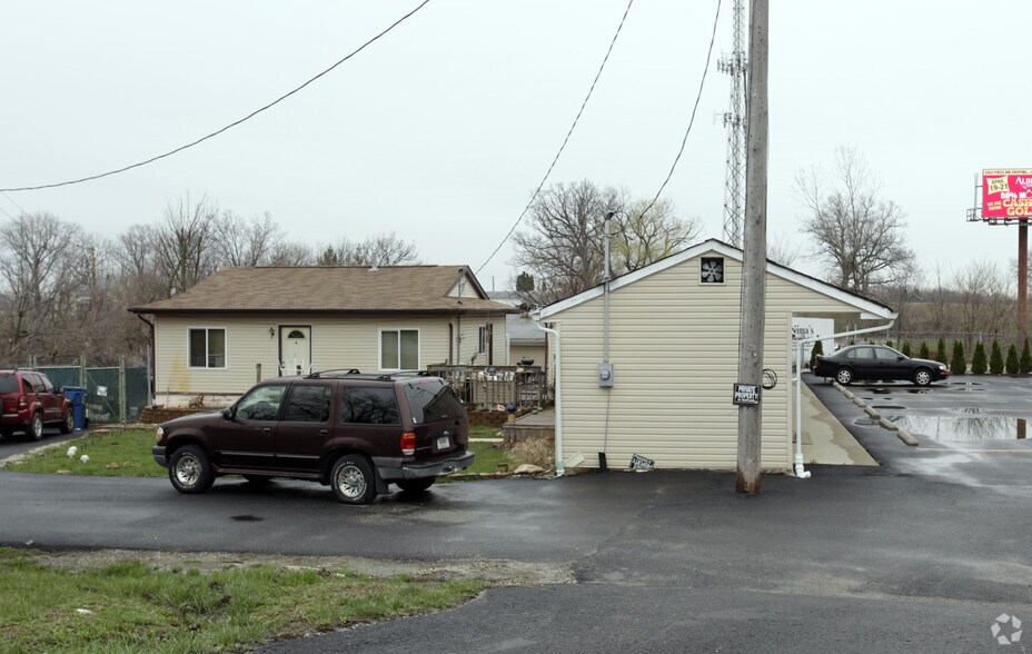 More Photos Of 379 W US Highway 30, Valparaiso Office For Sale