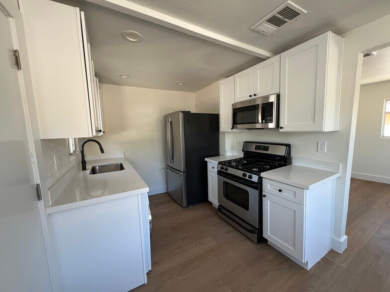 More Photos Of 315 E Carol Ave, Phoenix Apartments For Sale