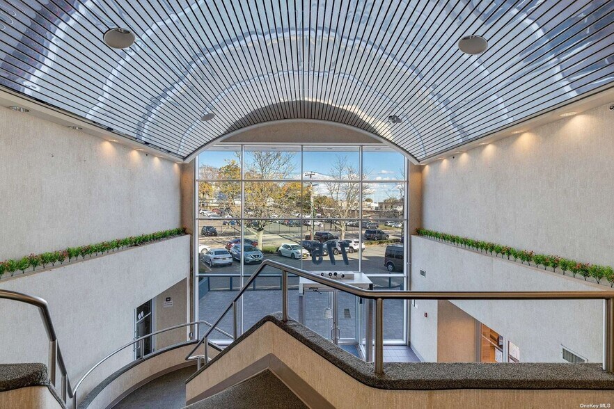 More Photos Of 775 Park Ave, Huntington Medical For Lease