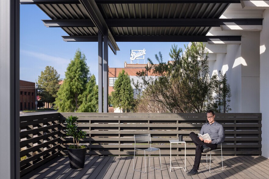 More Photos Of 11 NW 10th St, Oklahoma City Office For Lease