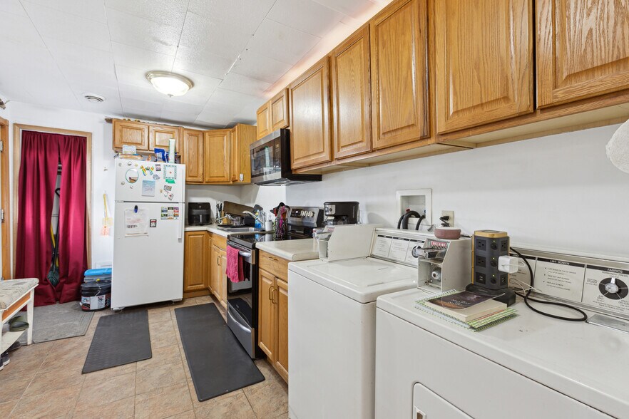 More Photos Of 12192 Hancock St SE, Becker Storefront Retail Residential For Sale