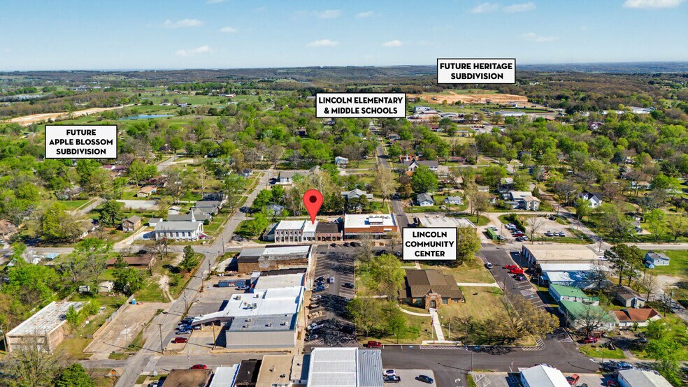 More Photos Of 113 W Bean St, Lincoln General Retail For Sale