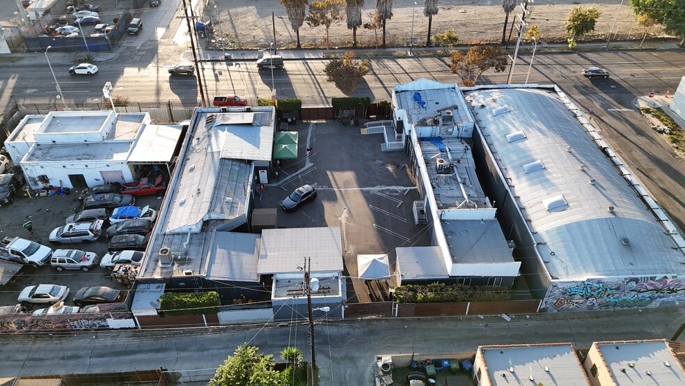 More Photos Of 6006 S Western Ave, Los Angeles Warehouse For Sale