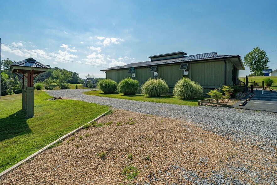 More Photos Of 364 Opie Arnold Rd, Limestone Medical For Sale