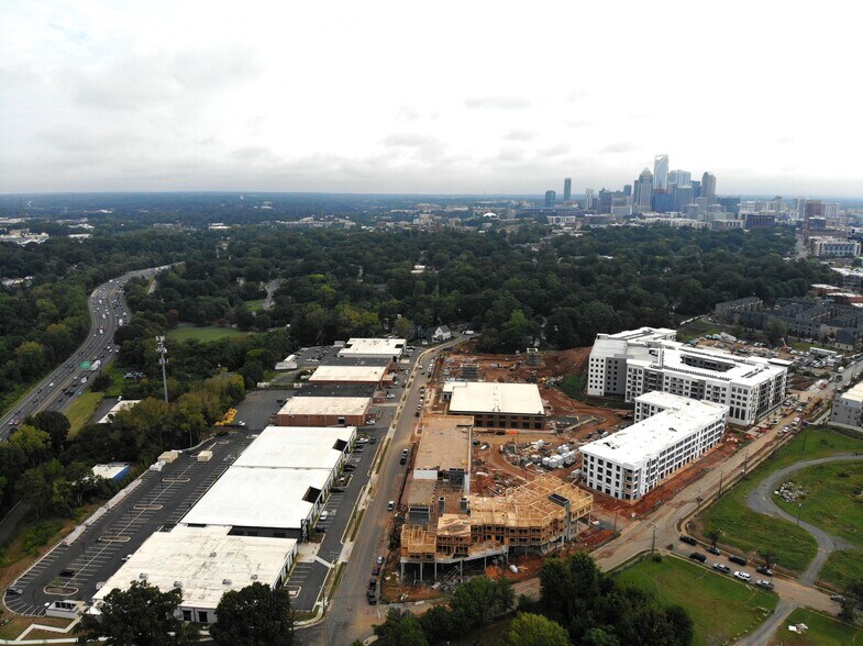 More Photos Of 2240-2250 Toomey Ave, Charlotte Warehouse For Sale