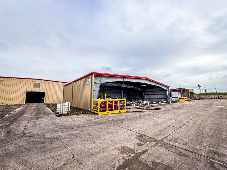 More Photos Of 5821 Agnes St, Corpus Christi Service For Sale