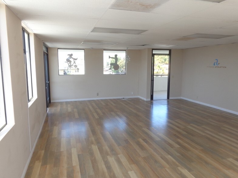 More Photos Of 1705 S Coast Hwy, Laguna Beach Storefront Retail Office For Lease