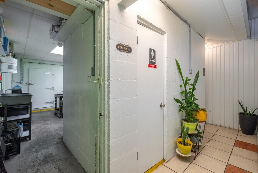 More Photos Of 114 Central Ave, Lake Wales Freestanding For Sale