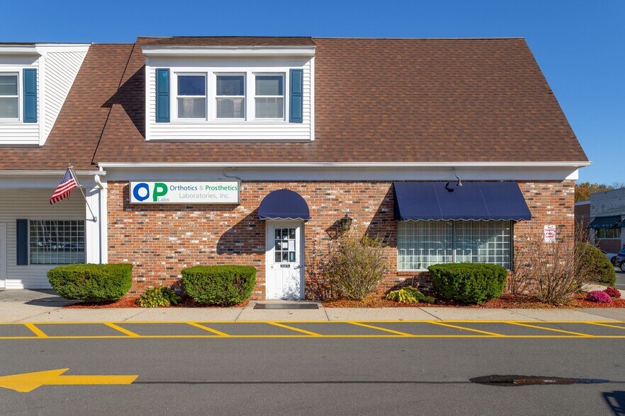 More Photos Of 225-243 King St, Northampton Unknown For Lease