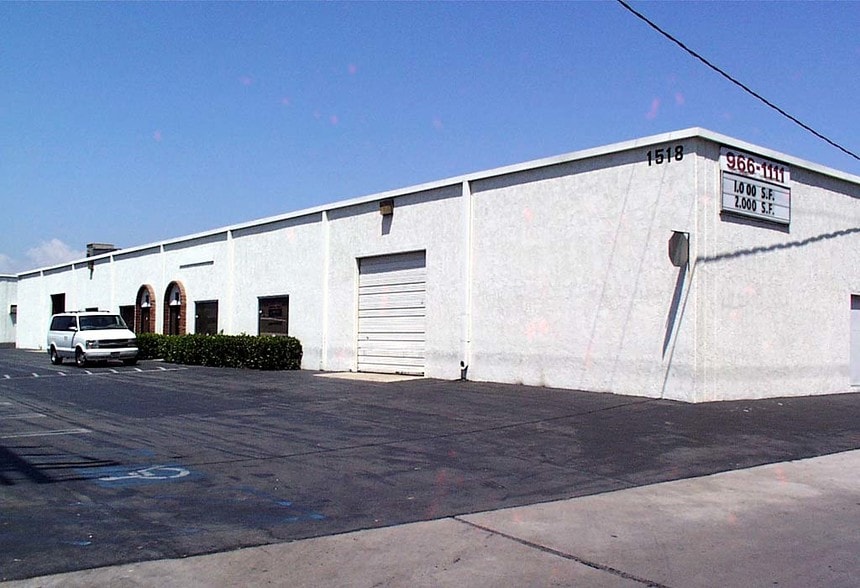 More Photos Of 1514-1516 E Edinger Ave, Santa Ana Warehouse For Lease