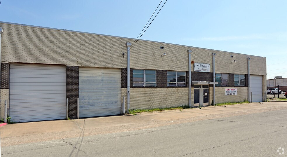 More Photos Of 1041 N Riverfront Blvd, Dallas Warehouse For Sale