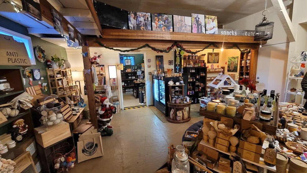 More Photos Of 12060 Highway 116 Hwy, Guerneville Storefront For Sale
