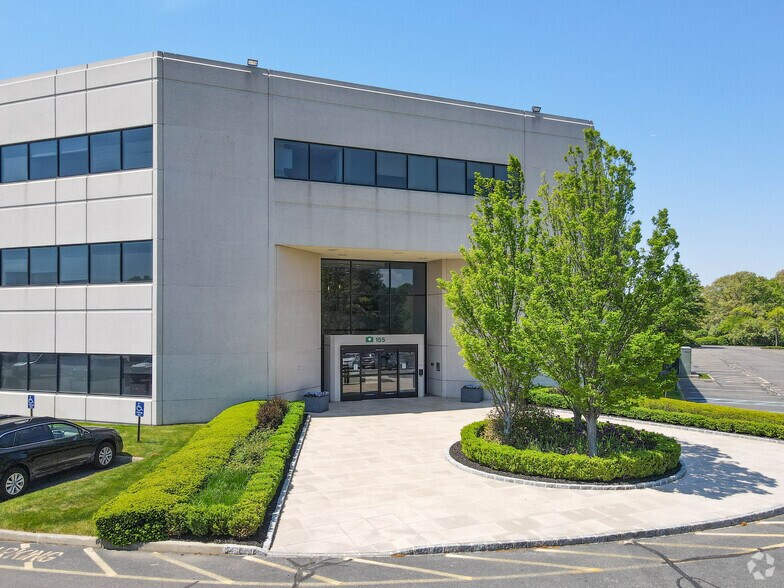 More Photos Of 145 Pinelawn Rd, Melville Office For Lease