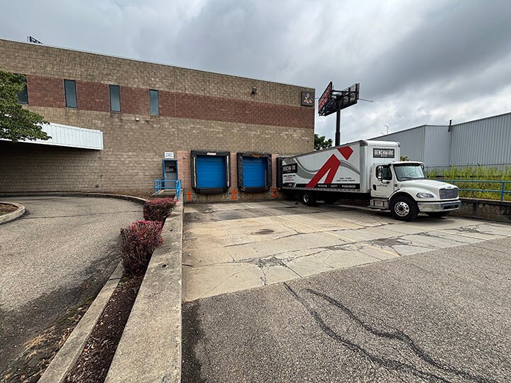 More Photos Of 100 Tripak Industries Blvd, Tarentum Distribution For Lease