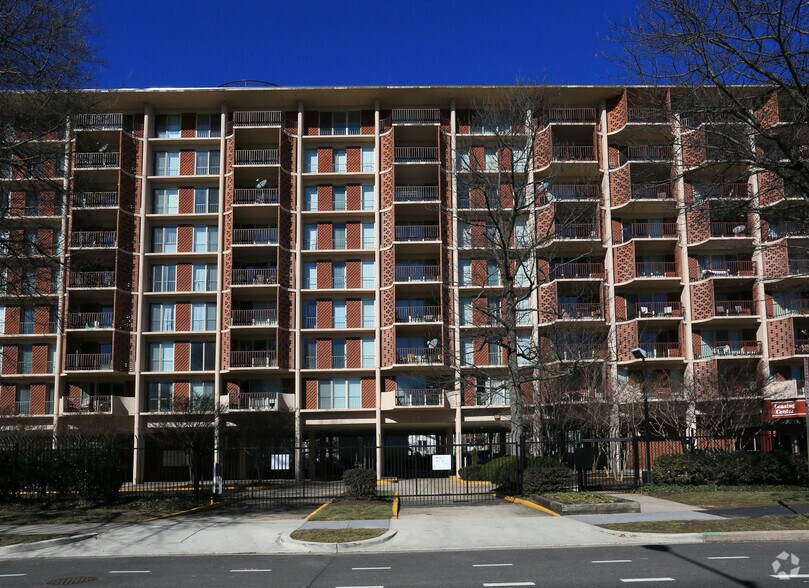 More Photos Of 101-103 G St SW, Washington Apartments For Sale