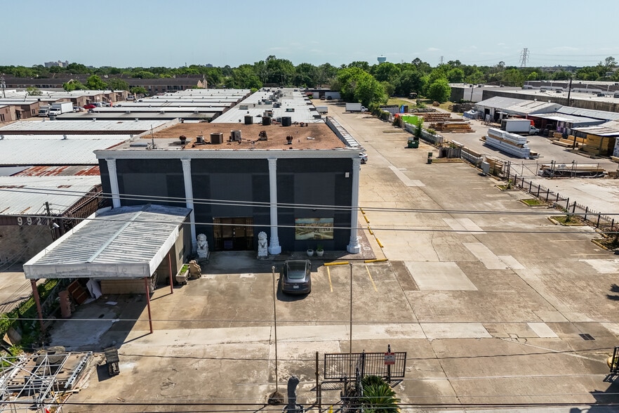 More Photos Of 9931 Harwin Dr, Houston Warehouse For Lease